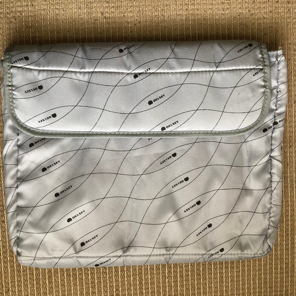 Delsey Grey Laptop Bag. In very good condition.